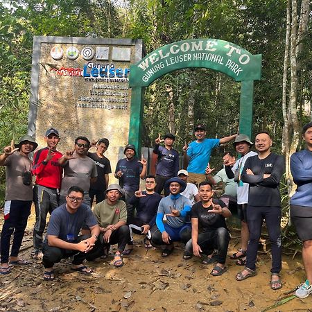 Pongo Guest House & Jungle Trekking บูกิตลาวัง ภายนอก รูปภาพ