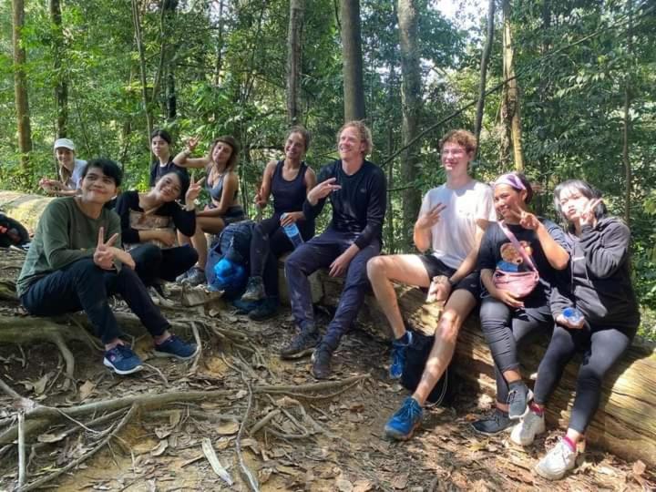 Pongo Guest House & Jungle Trekking บูกิตลาวัง ภายนอก รูปภาพ